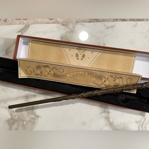The wizarding world of harry potter wand